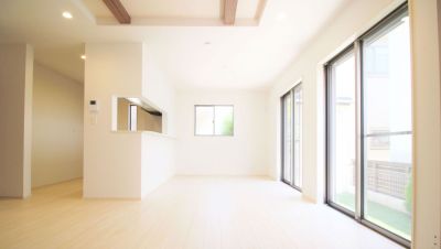 【断熱に最重要のサッシ】ペアガラスの空気層やLow-Eによる価格や性能の違いをご紹介