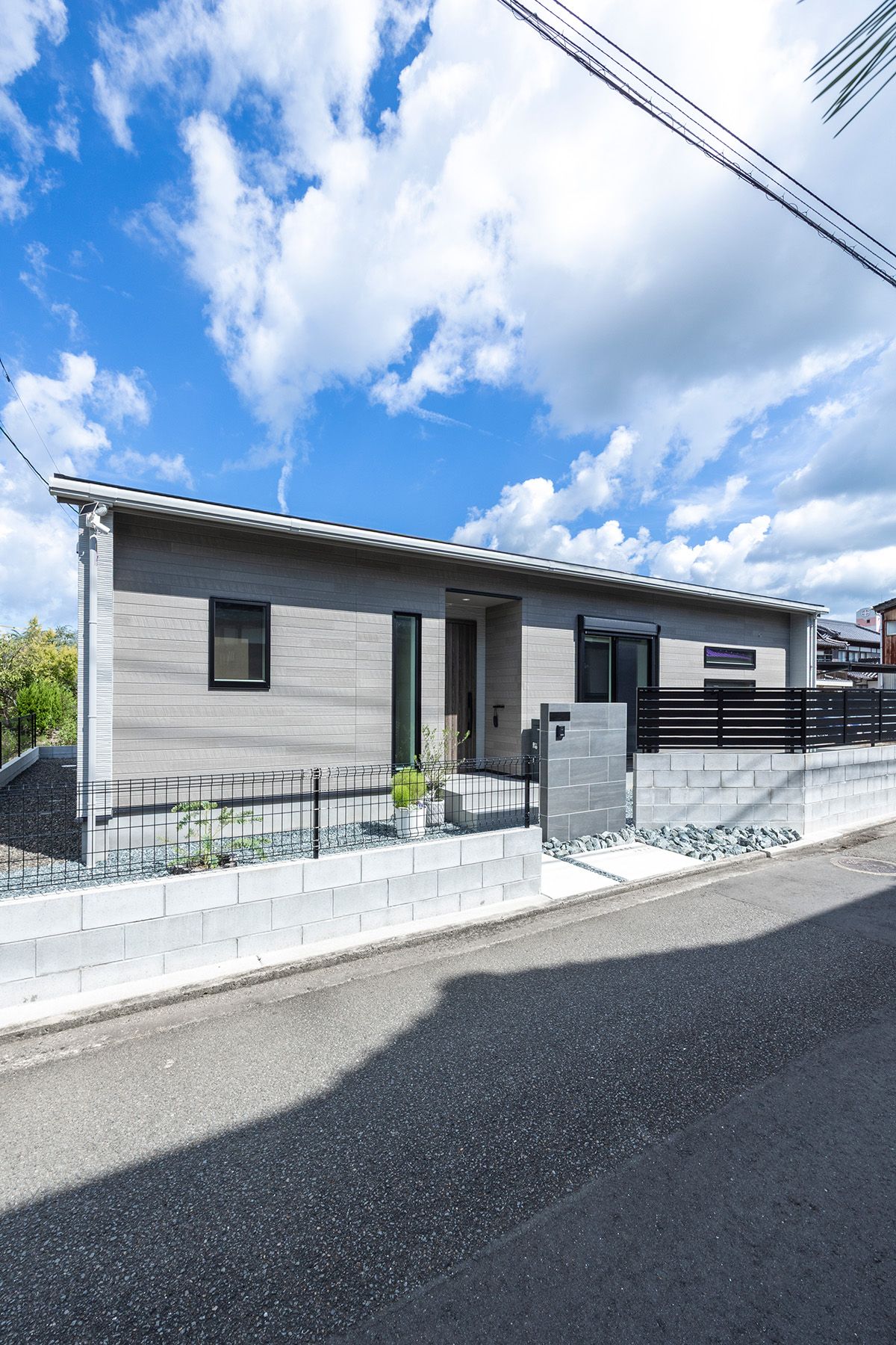 家事ラクを叶えた家族団らんの平屋